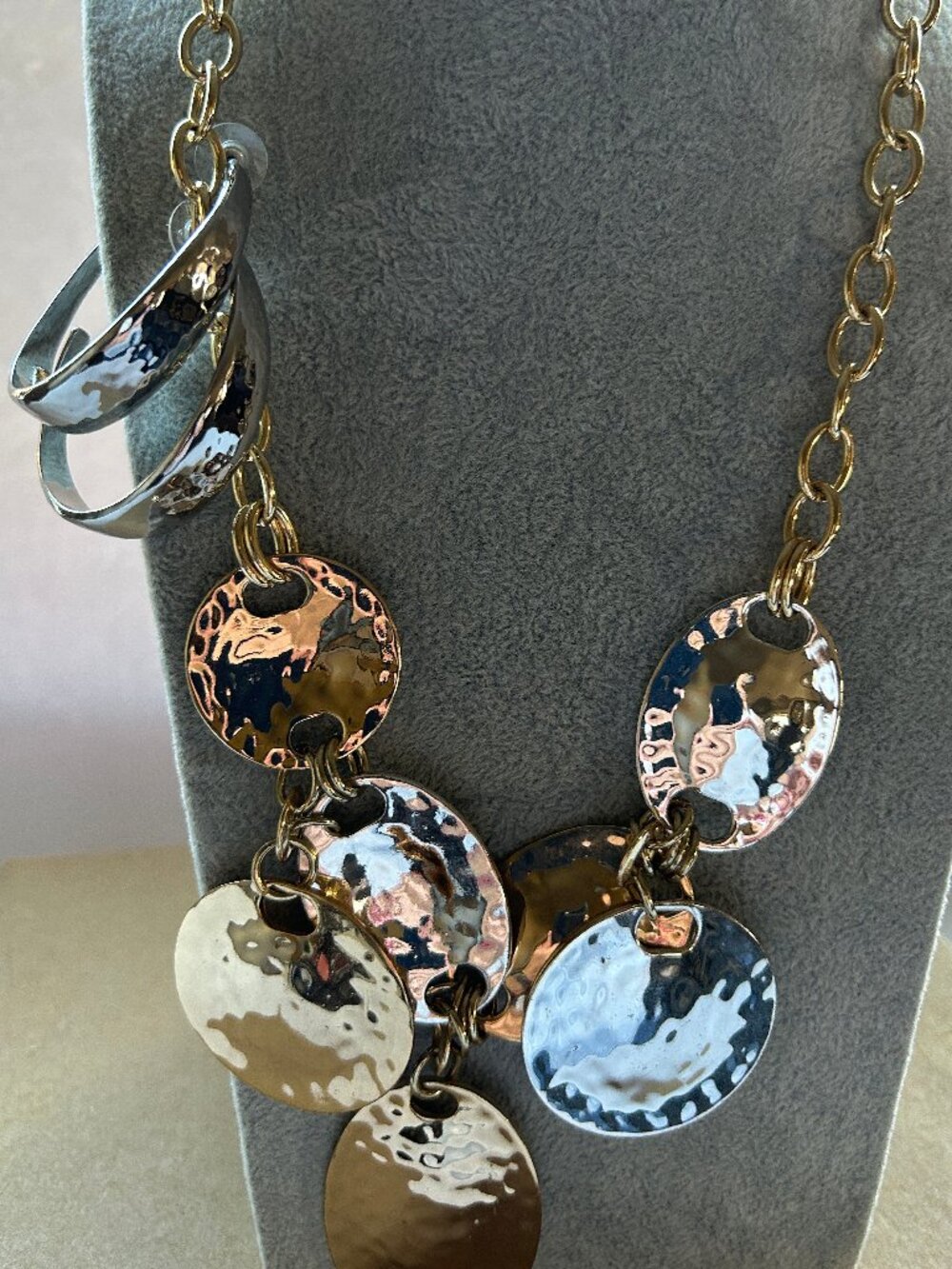 ALM Soho Vintage Statement Necklace 2-Tone Hammered Discs Round Rectangle
